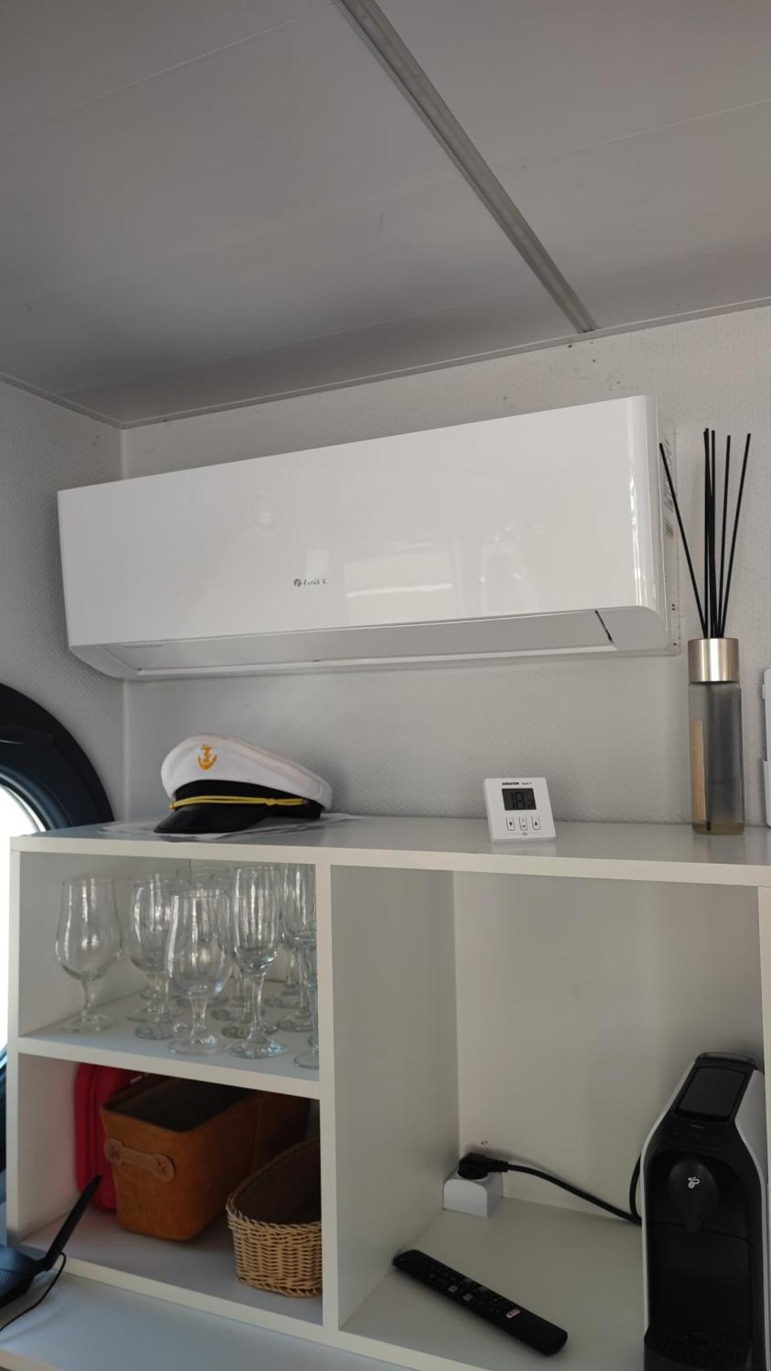 Ferienwohnung Houseboat Water Boy Apartament Plywajacy Dom Na Wodzie Lodz Breslau Exterior foto
